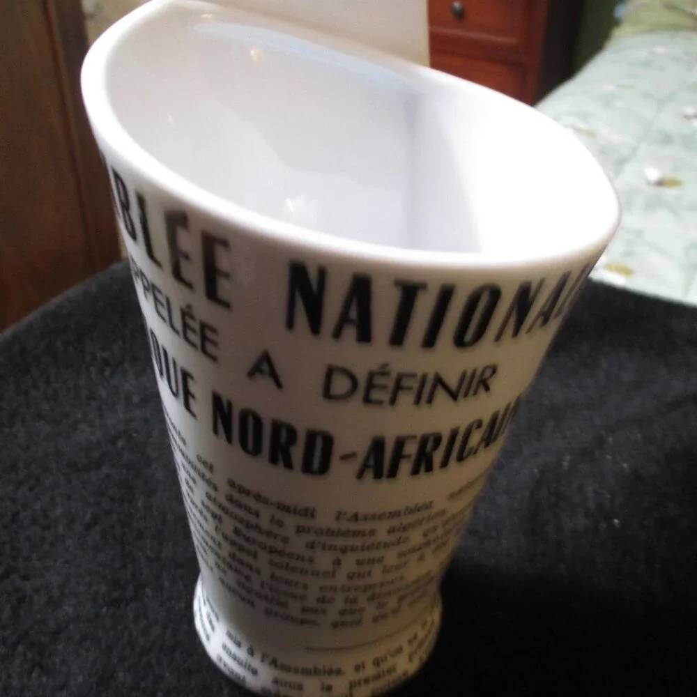 Williams Sonoma Newspaper Theme Ceramic French Fry Holder